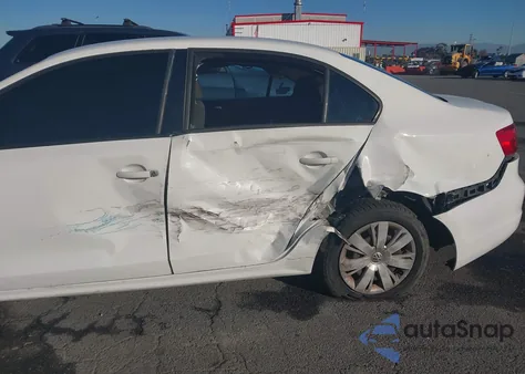 2013 Volkswagen Jetta 2.0L S z USA, uszkodzony, nr VIN 3VW2K7AJ9DM221809